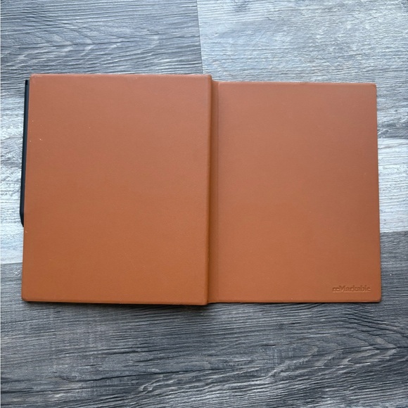 Remarkable 2 - Picture 4 of 5